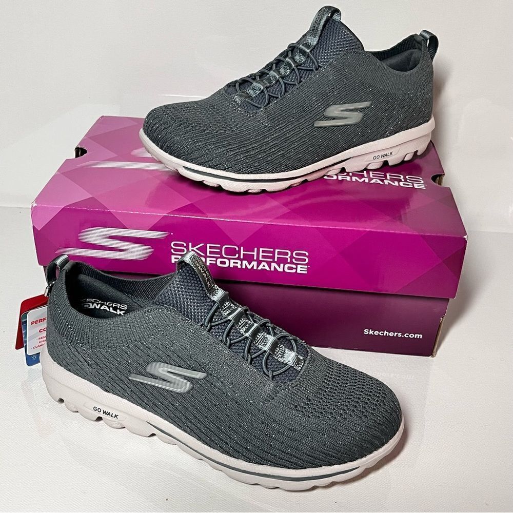 Skechers GOWalk Saint Tropez Travel Washable Knit Slip-On Sneakers Size: 6W
